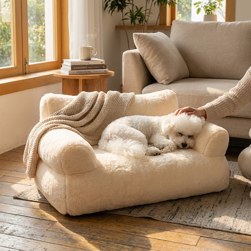 Luxury cat bed sofa in use